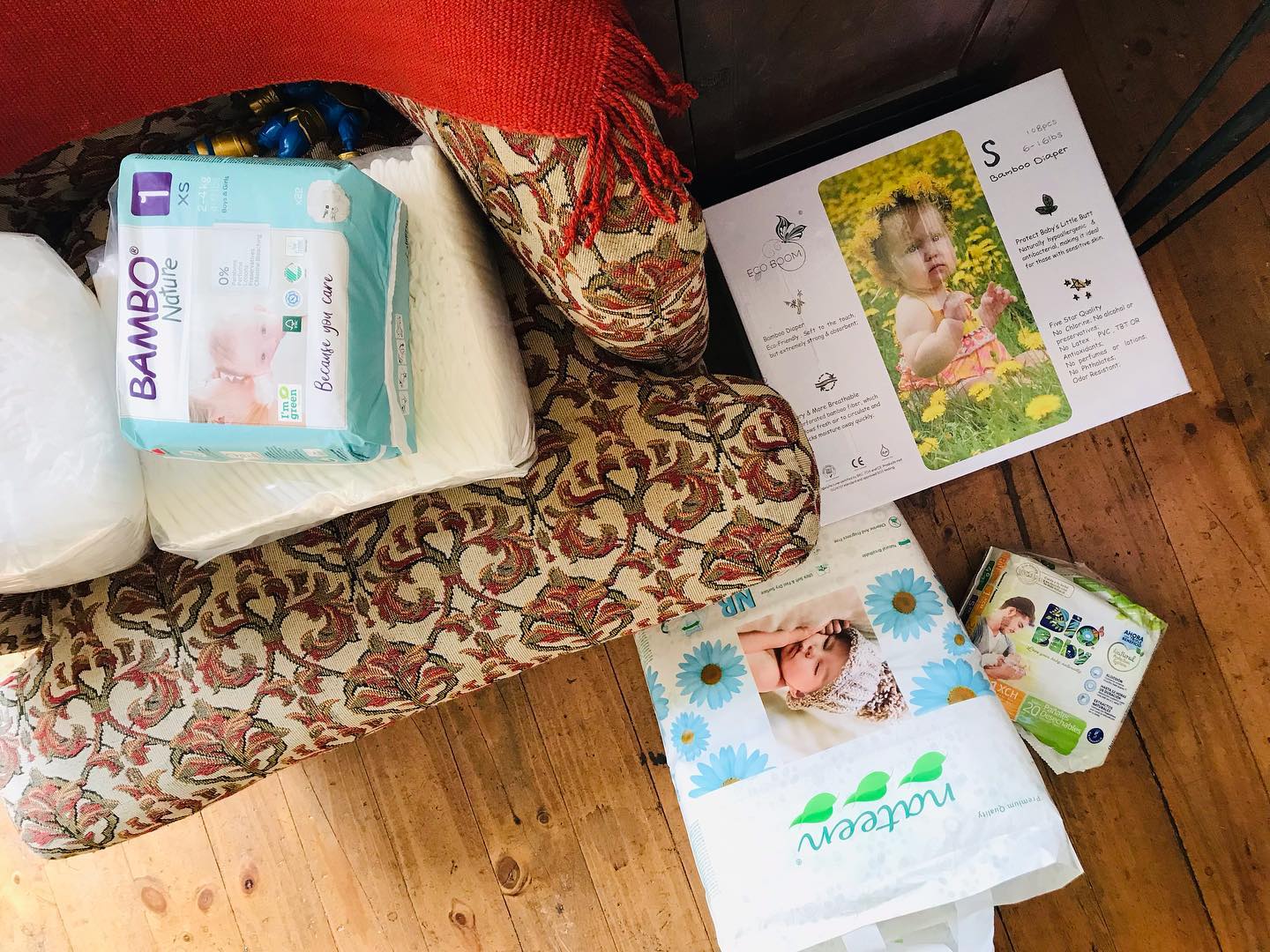 5 marcas de pañales desechables Biodegradables, ¿ya los probaste? ¿Cuál te funciona mejor?
Somos parte del cambio, es imprescindible buscar alternativas para un consumo más sustentable.
Despacho a domicilio de lunes a viernes a muchas comunas de Santiago, ya empezaremos nuevamente con los envíos a regiones🙌🏼🚙.
.
.
.
.
.
.
#delivery #mamáprimeriza #futuramamá #ecomamá #biopañales #santiagochile #bebéschile #ecotips #pañalesecologicos #pañales #ecopañaleschile