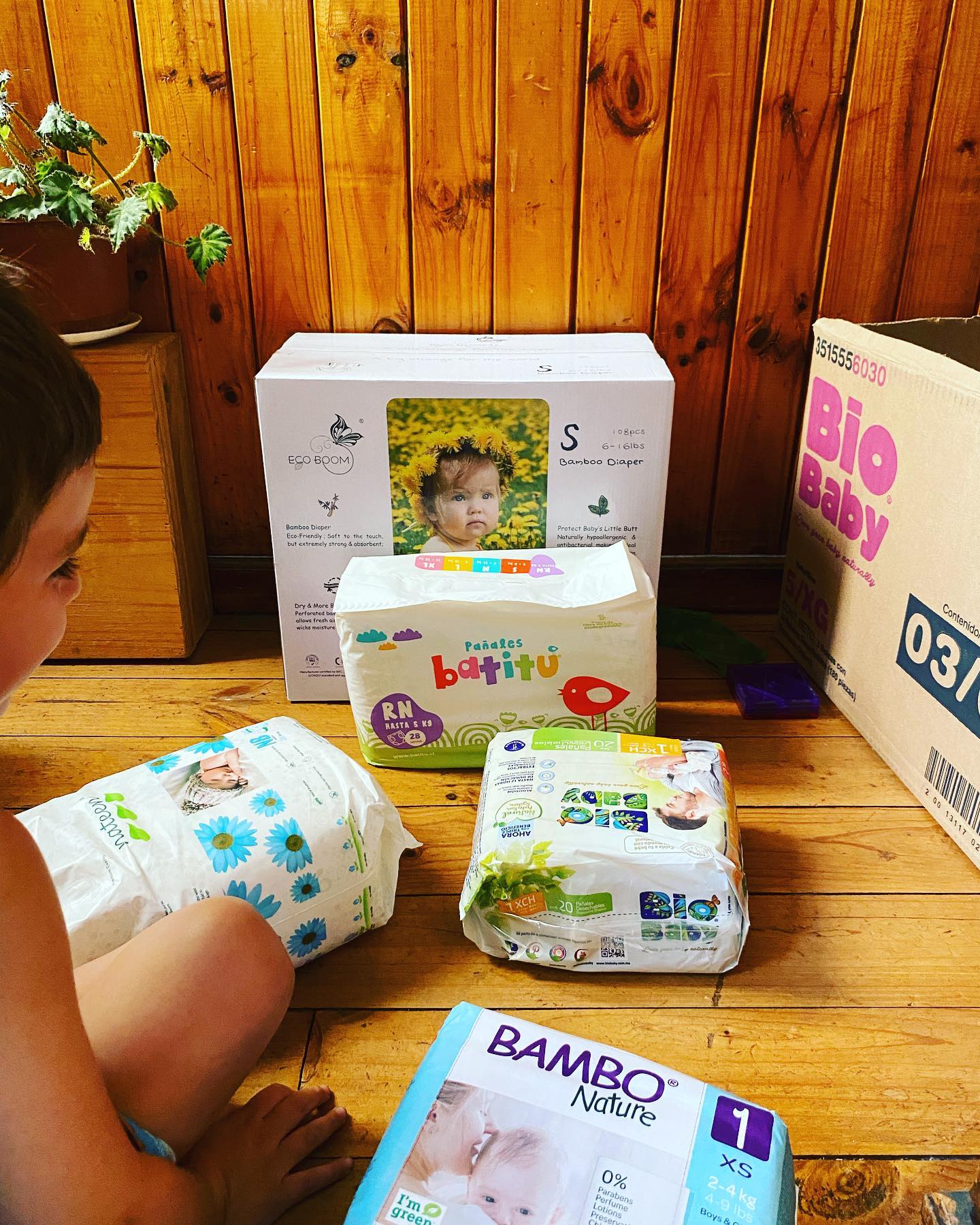 5 marcas de pañales amigables con el medio ambiente, directo a tu hogar. Al ser amigables con el medio ambiente son más hipoalergénicos que muchos otros, ideal para pieles de fácil irritación.
Conoce nuestra página!
www.biopanales.cl
.
.
.
.
.
.
.
.
#biopañales
#pañales
#pañalesecológicos
#futuramamá
#santiagochile
#despachoadomicilio
#deliverysantiagochile
#mamáecológica
#ecotips
#mamá2022